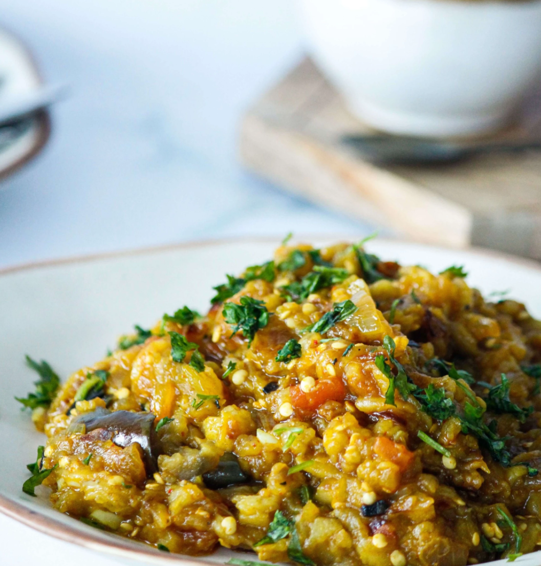 Come preparare un Baingan Bharta (melanzane saltate in padella) sano e gustoso: tutto quello che devi sapere
